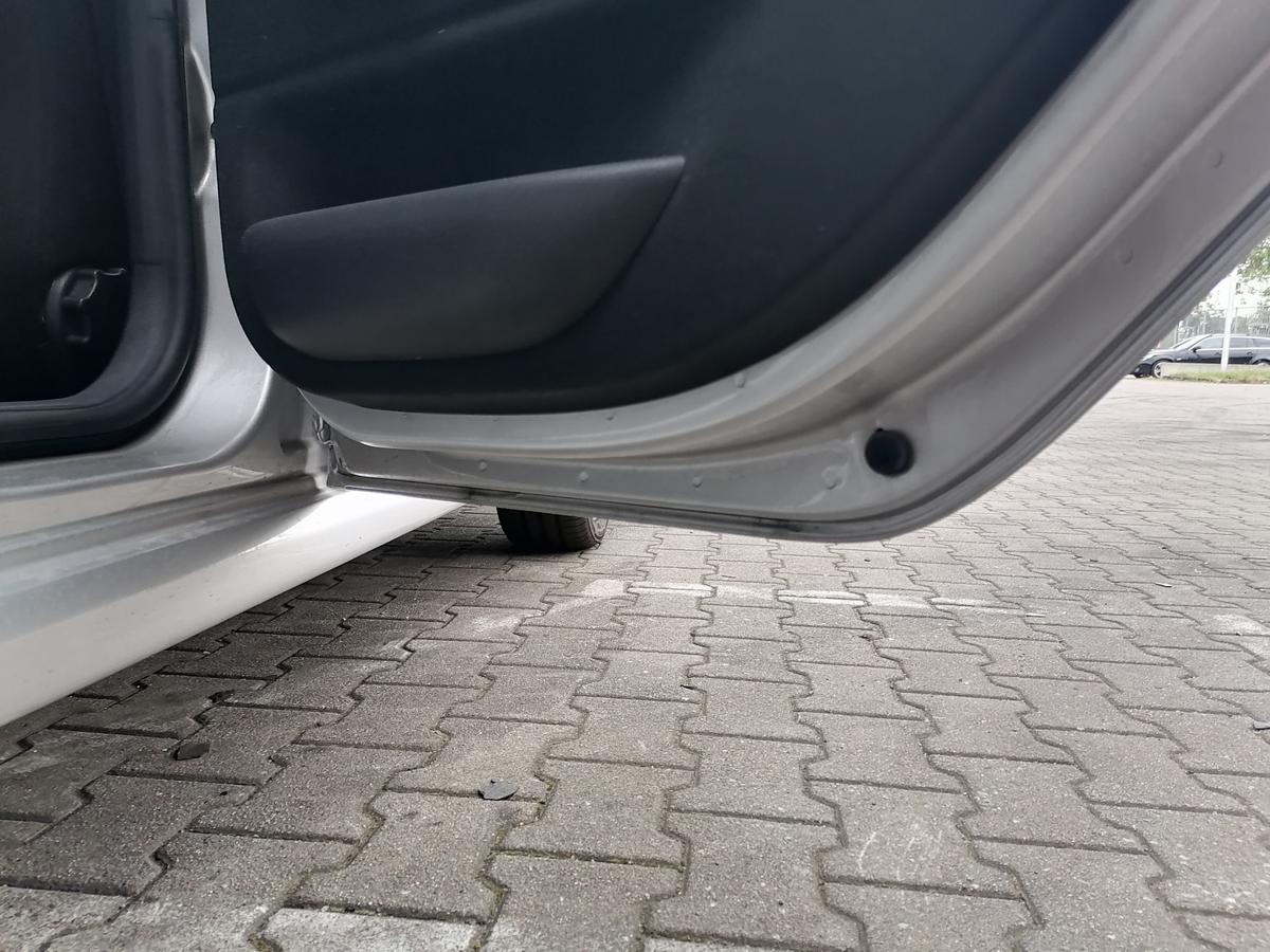 Skoda Fabia 6Y original T&uuml;r hinten rechts Diamantsilber 9102 Flie&szlig;heck Bj.2006